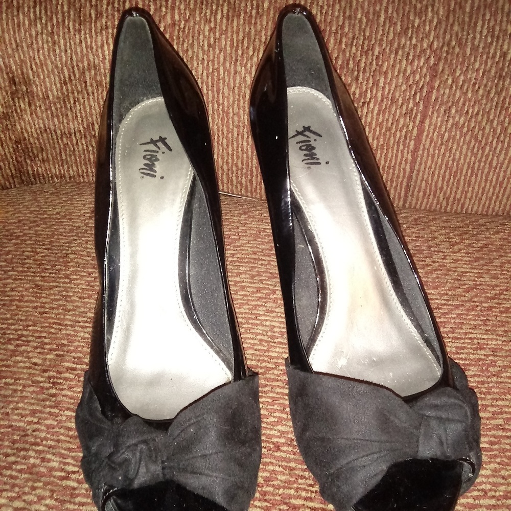 Womens black. Heels